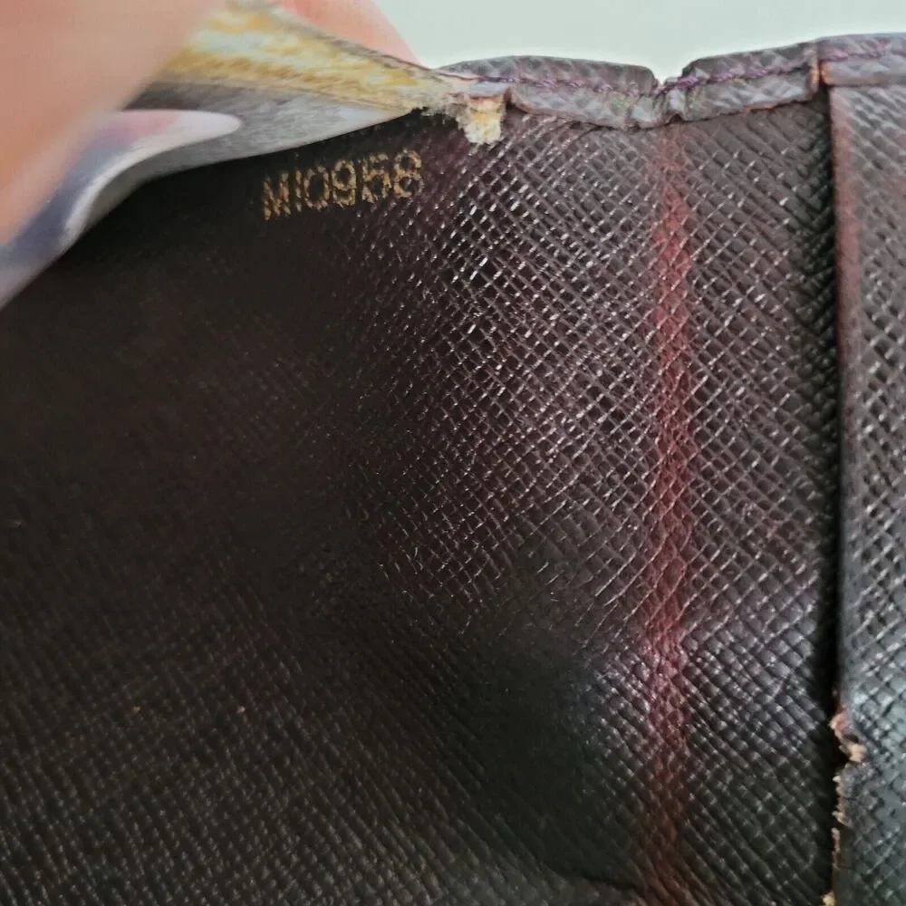 Louis Vuitton LV Taiga‎ Vintage Card 2 ID Windows Wallet Brown Bifold Small Auth